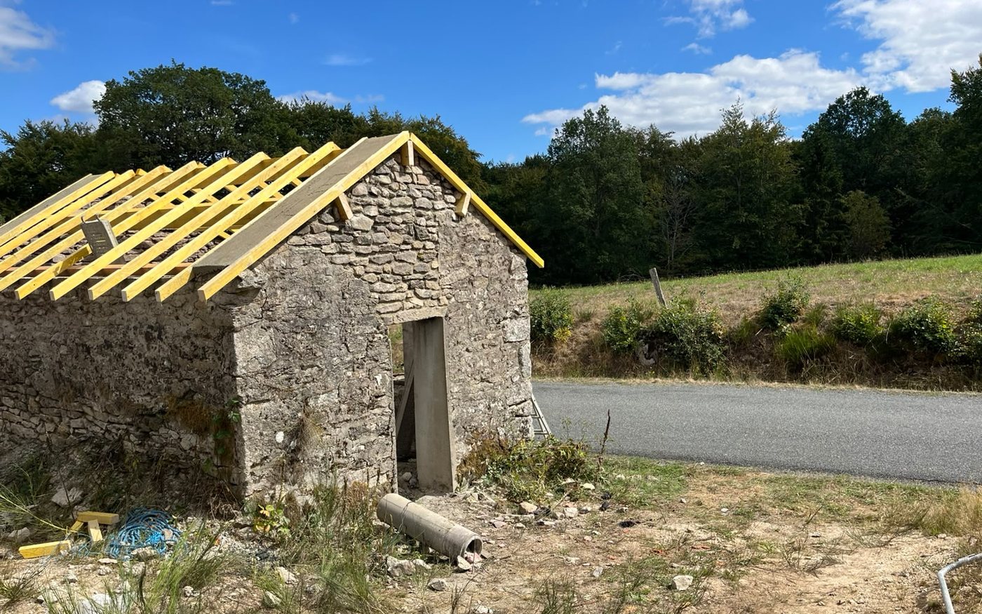 Pose de Toiture Neuve — Entreprise R. Evan, couvreur à Lavaveix-les-Mines